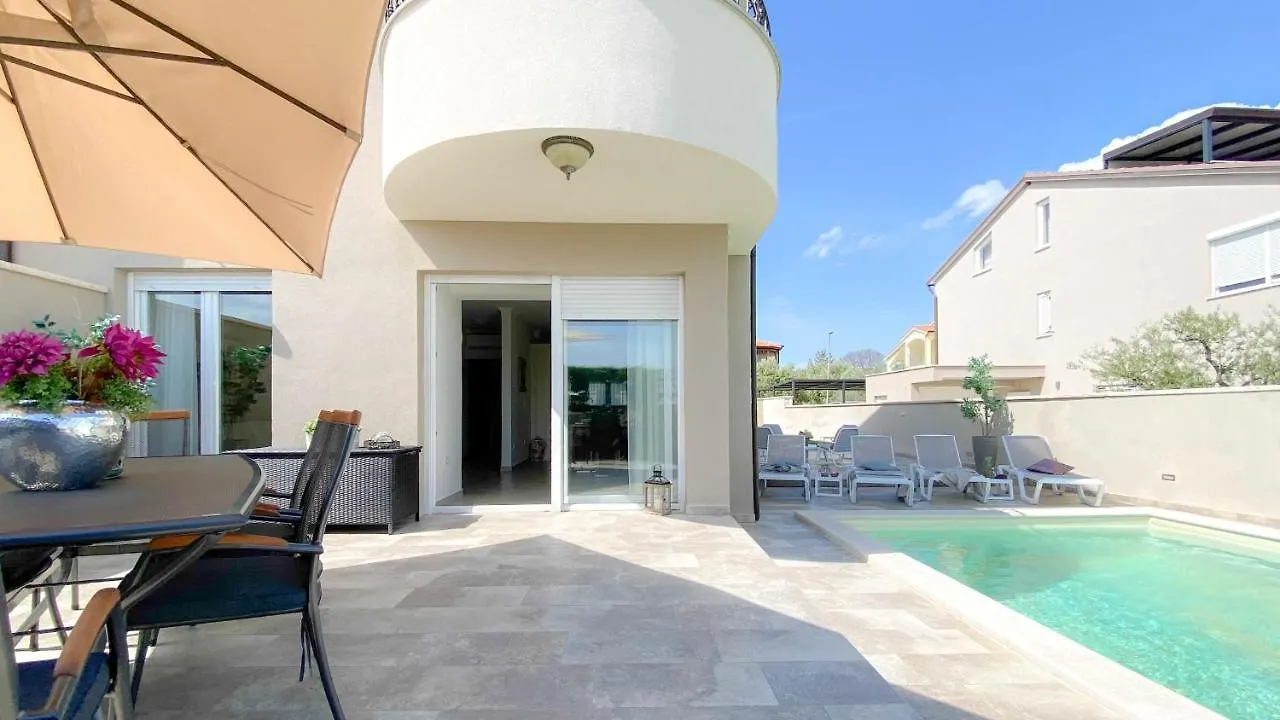 Ferienhaus Casa Hana Bužinija