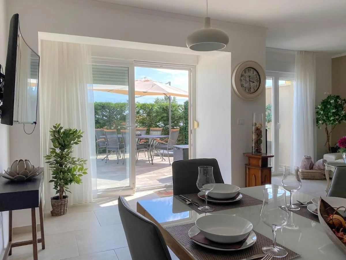 Casa Hana Bužinija Ferienhaus